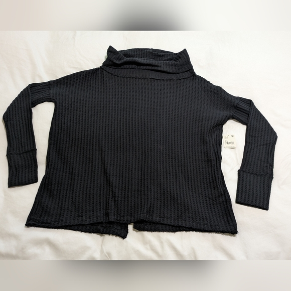 NWT Free People Juicy mock neck split back - Picture 4 of 12